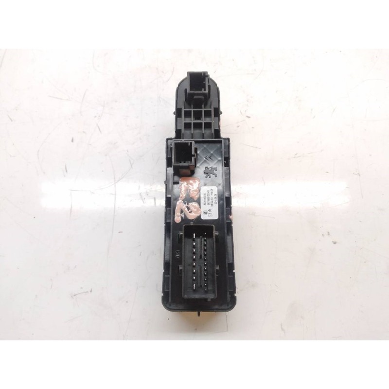 Recambio de mando elevalunas delantero izquierdo para opel crossland x design line referencia OEM IAM 96788281ZD 10344982 2