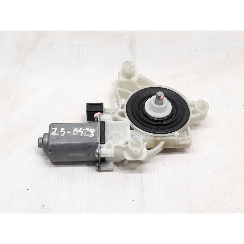 Recambio de motor elevalunas delantero derecho para mercedes-benz clase a (bm 177) a 180 (177.084) referencia OEM IAM A000906570