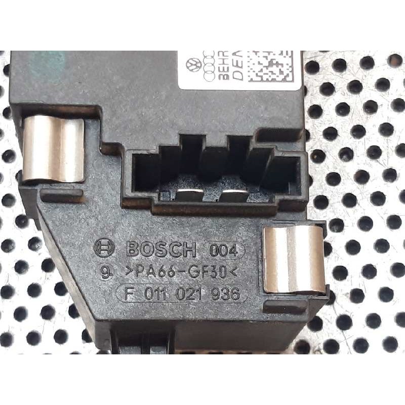 Recambio de resistencia calefaccion para audi a4 ber. (b8) básico quattro referencia OEM IAM 8K0820521B K5909008 BOSCH - Azul 2