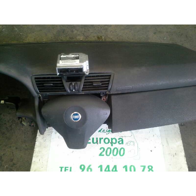 Recambio de kit airbag para fiat stilo (192) 1.9 jtd cat referencia OEM IAM - Rojo 2