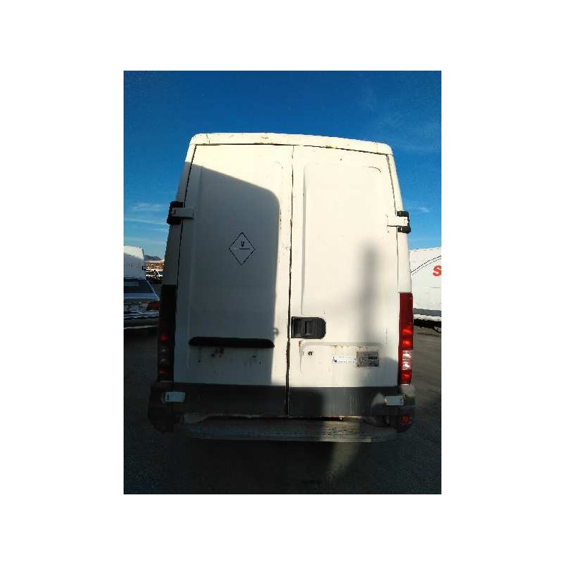 iveco daily caja cerrada (1999 =>) del año 2001