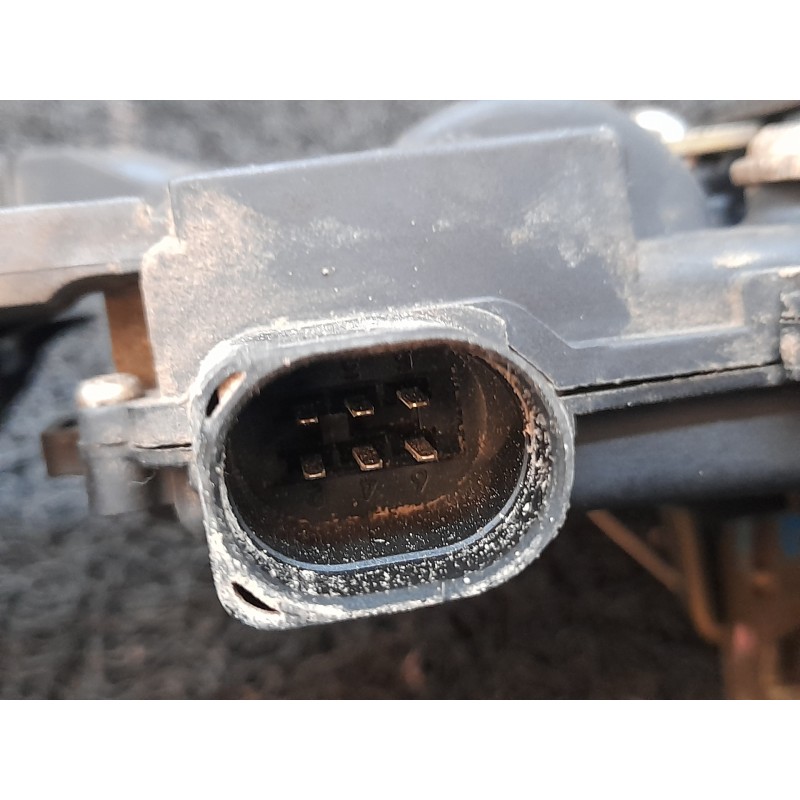 Recambio de cerradura puerta trasera derecha para volkswagen passat berlina (3b2) básico referencia OEM IAM 2