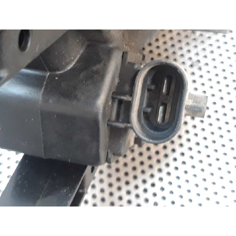 Recambio de electroventilador para opel astra g berlina 2.0 dti referencia OEM IAM  135683 4