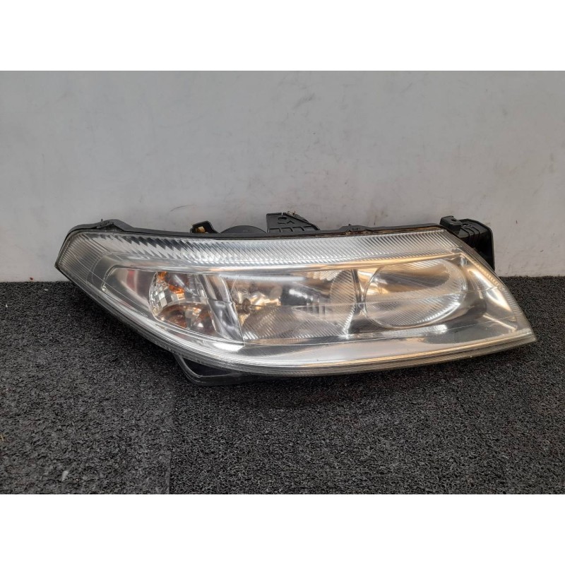 Recambio de faro derecho para renault laguna ii grandtour (kg0) dynamique referencia OEM IAM 8200002847  VALEO