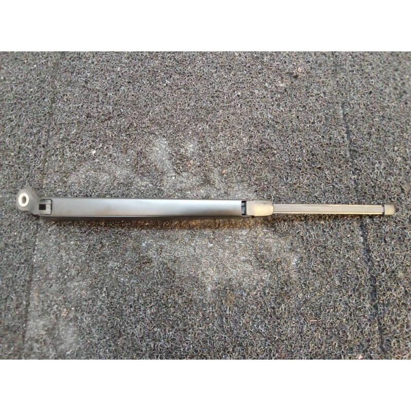 Recambio de brazo limpia trasero para volkswagen golf plus (5m1) sportline referencia OEM IAM 6Q6955707B  