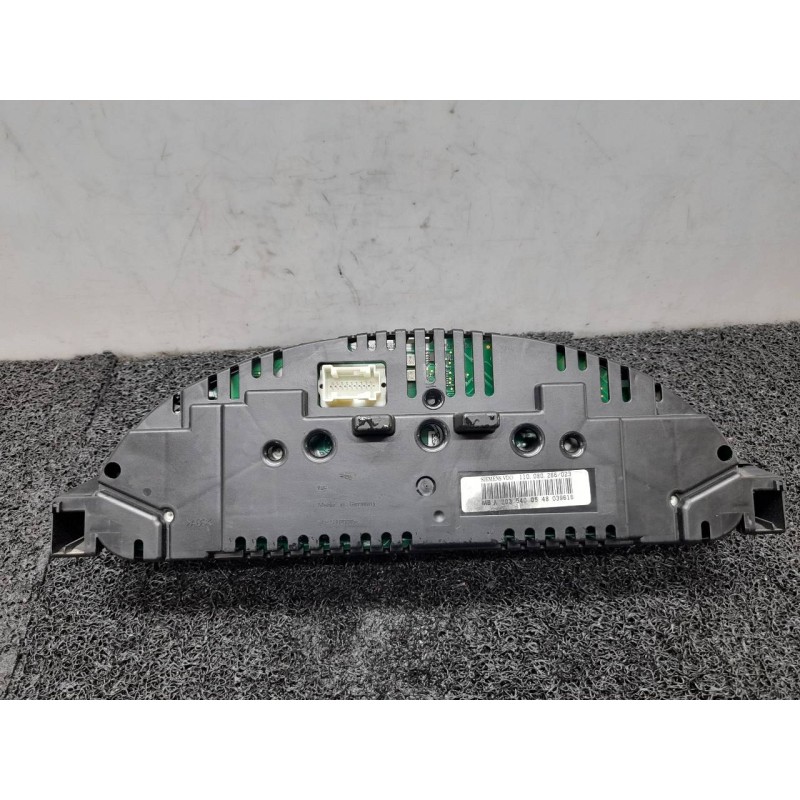 Recambio de cuadro instrumentos para mercedes-benz clase c (w203) sportcoupe c 180 compressor (203.746) referencia OEM IAM A2035 3