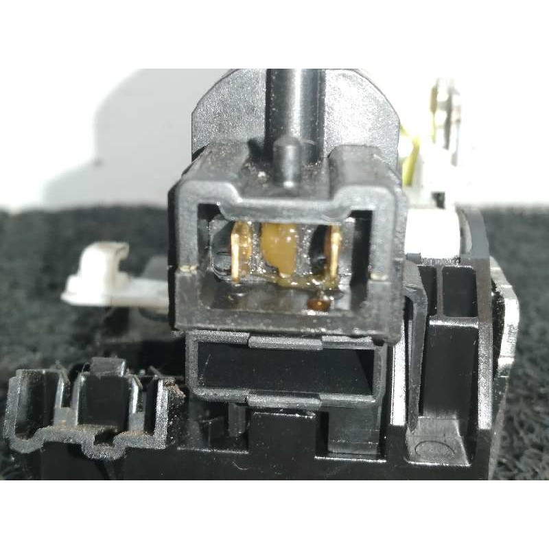 Recambio de cerradura puerta trasera derecha para dacia duster ambiance 4x4 referencia OEM IAM - Blanco 4
