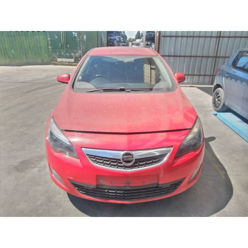 opel astra j lim. del año 2011