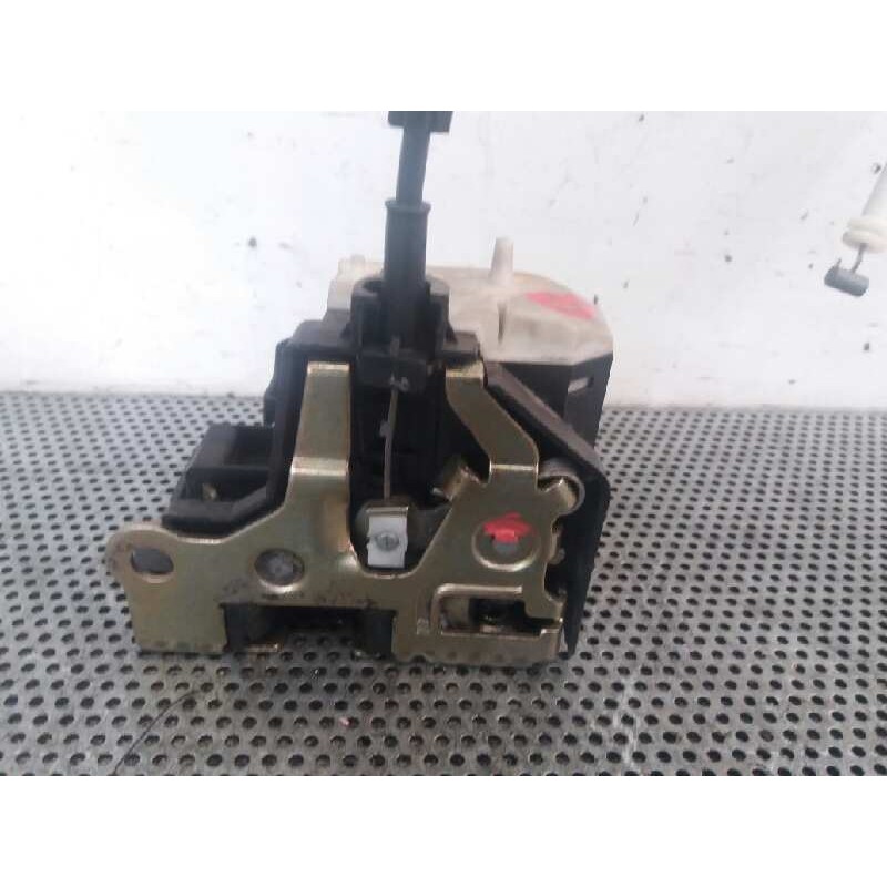 Recambio de cerradura puerta delantera derecha para renault clio ii fase i (b/cbo) referencia OEM IAM  135736 2