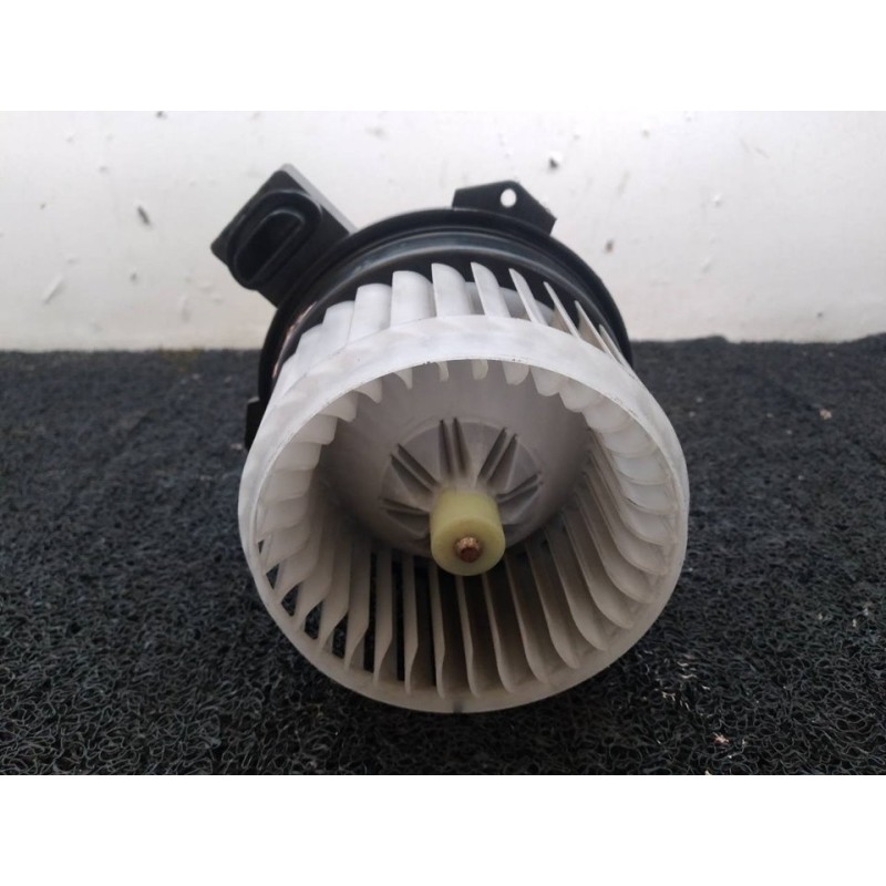 Recambio de motor calefaccion para mitsubishi space star (a00) motion referencia OEM IAM AE1460 - Blanco 3