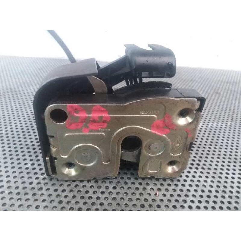 Recambio de cerradura puerta delantera derecha para renault clio ii fase i (b/cbo) referencia OEM IAM  135736 3