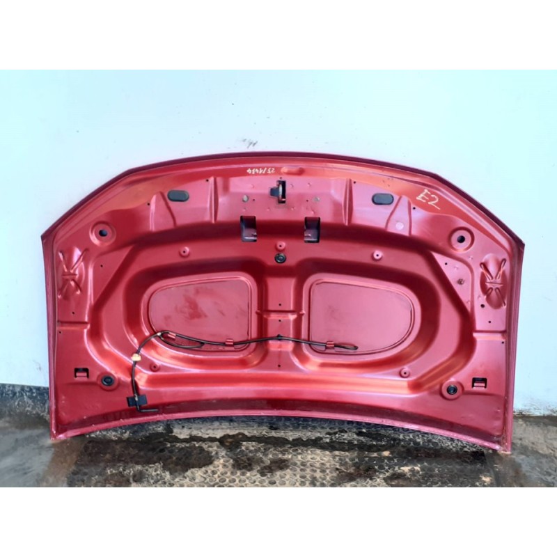 Recambio de capo para dacia sandero ambiance referencia OEM IAM - Rojo 2