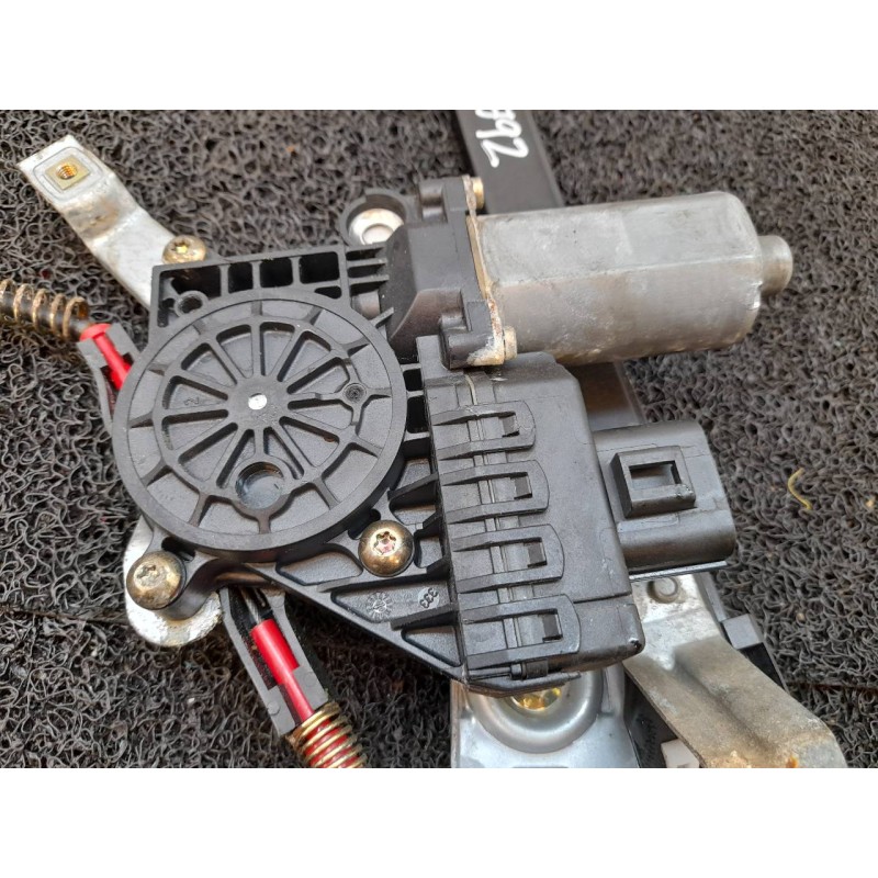 Recambio de elevalunas delantero izquierdo para ford mondeo berlina (ge) ambiente referencia OEM IAM 4