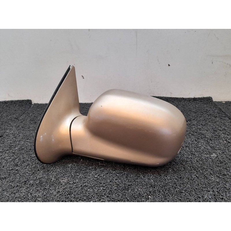 Recambio de retrovisor izquierdo para hyundai santa fe (sm) 2.0 gls crdi 4x4 referencia OEM IAM 4