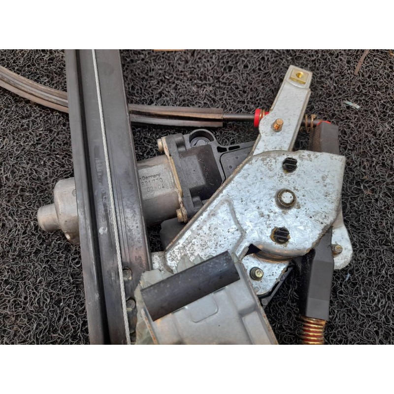 Recambio de elevalunas delantero izquierdo para ford mondeo berlina (ge) ambiente referencia OEM IAM 8