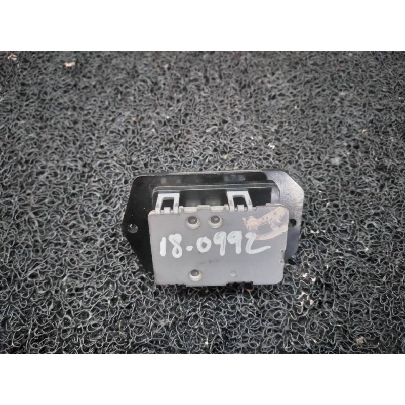 Recambio de resistencia calefaccion para mitsubishi space star (a00) motion referencia OEM IAM 2T518 - Blanco 2