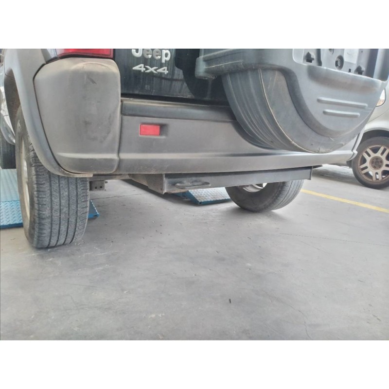 Recambio de paragolpes trasero para chrysler jeep cherokee (kj) 2.5 crd sport referencia OEM IAM - Negro 3