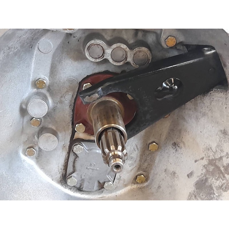 Recambio de caja cambios para nissan patrol (k/w160) 2.8 turbodiesel referencia OEM IAM M525BP 135798 5