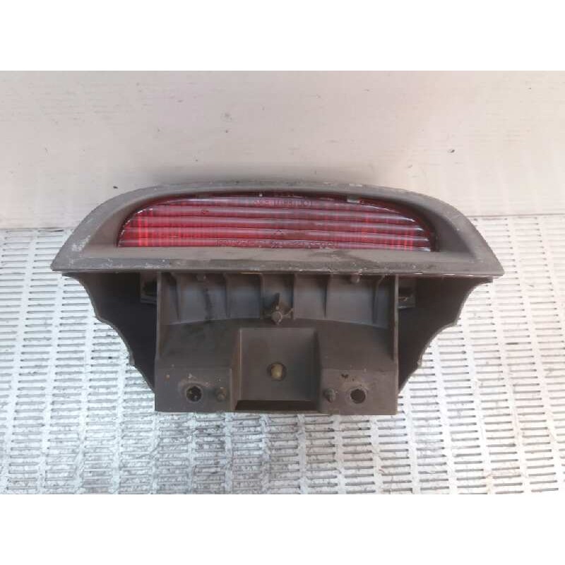 Recambio de luz central de freno para kia rio 1.5 referencia OEM IAM   