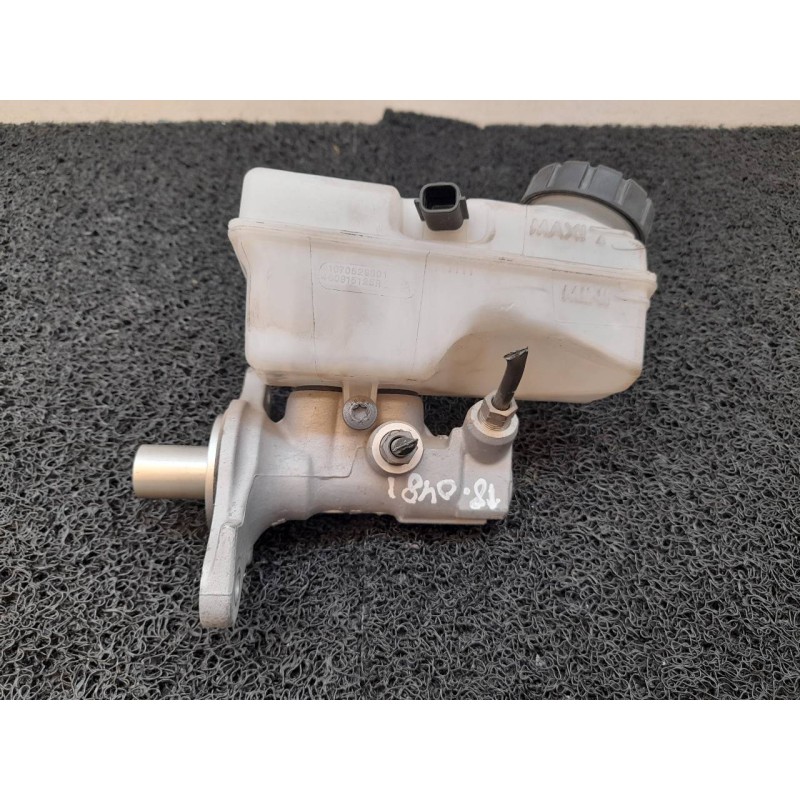 Recambio de bomba freno para renault clio iv authentique referencia OEM IAM 8304  