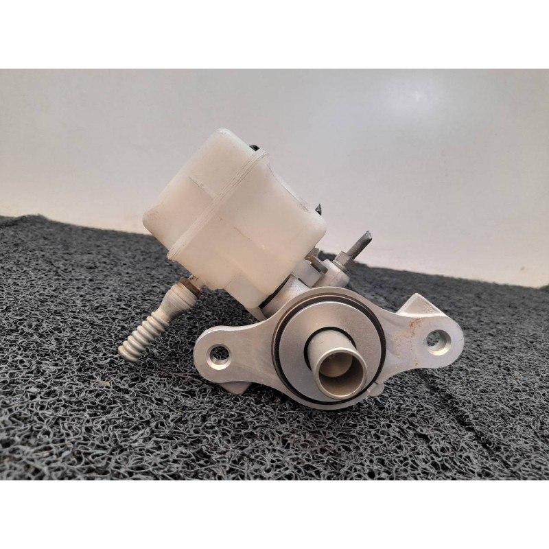 Recambio de bomba freno para renault clio iv authentique referencia OEM IAM 8304 - Blanco 2