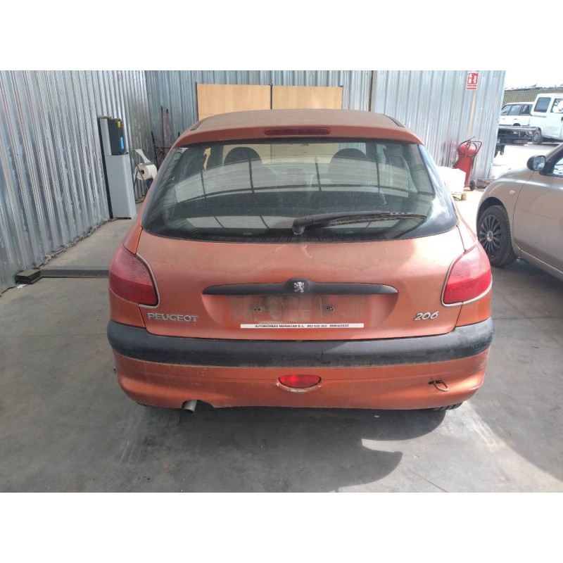 peugeot 206 berlina del año 1999