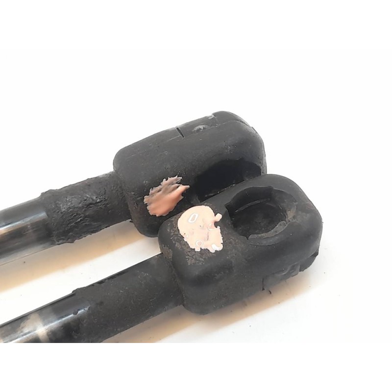 Recambio de amortiguadores maletero / porton para volkswagen caravelle 2.4d referencia OEM IAM 2