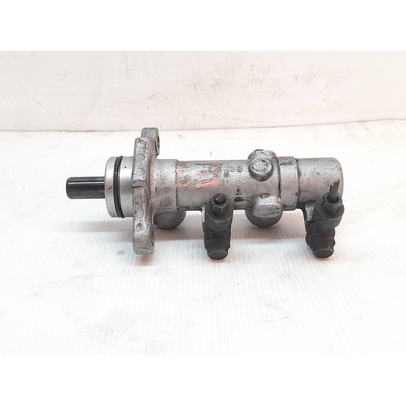 Recambio de bomba freno para kia carens 2.0 turbodiesel cat referencia OEM IAM NS6  