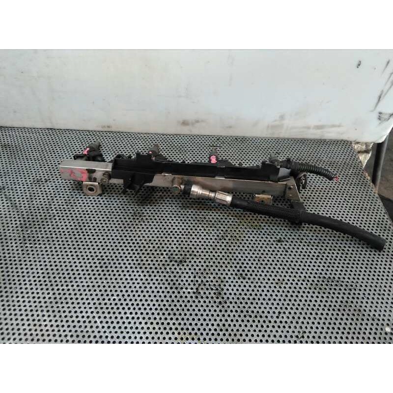 Recambio de rampa inyectora para bmw serie 3 compact (e46) 316ti referencia OEM IAM - Negro 3