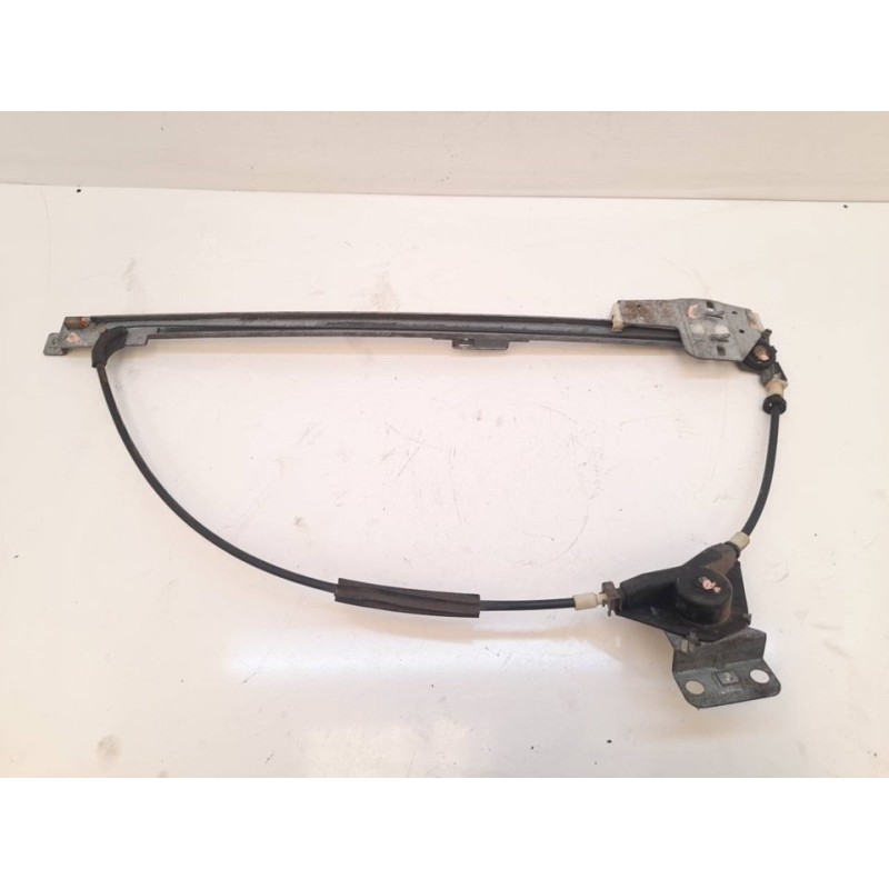 Recambio de elevalunas delantero derecho para volkswagen caravelle 2.4d referencia OEM IAM 2