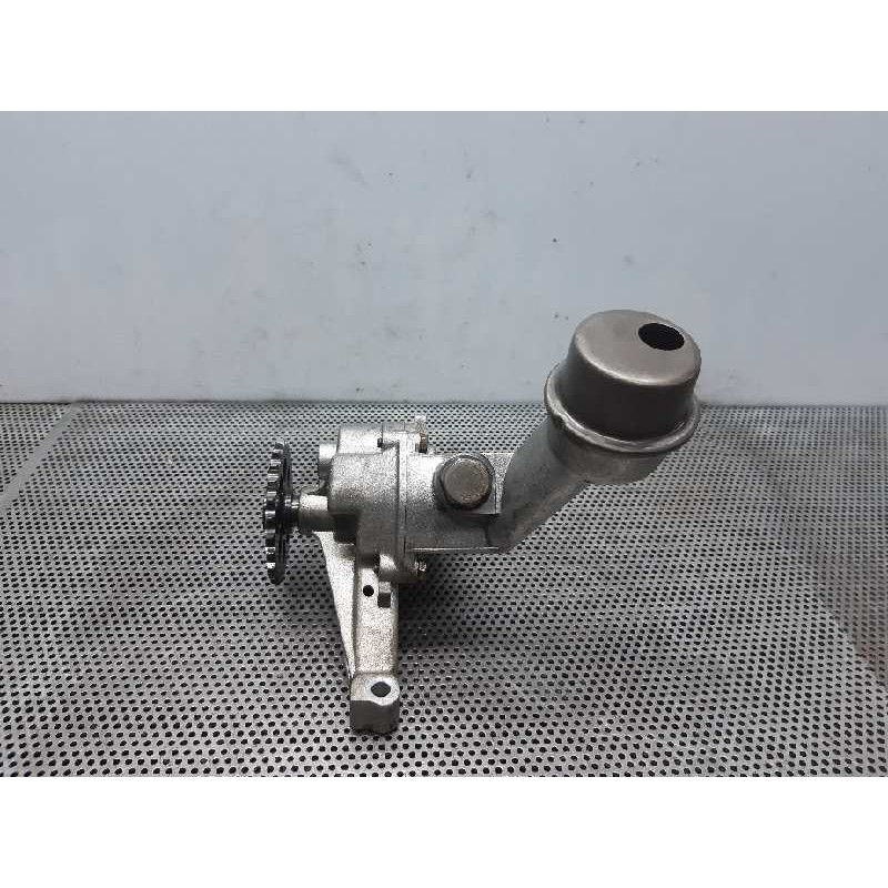 Recambio de bomba aceite para ssangyong rodius xdi limited awd referencia OEM IAM 6651810101  