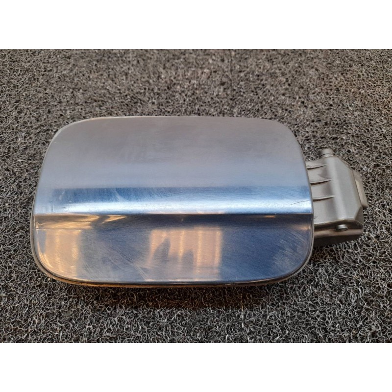 Recambio de tapa exterior combustible para audi a4 ber. (b8) básico quattro referencia OEM IAM 8K0010508T  