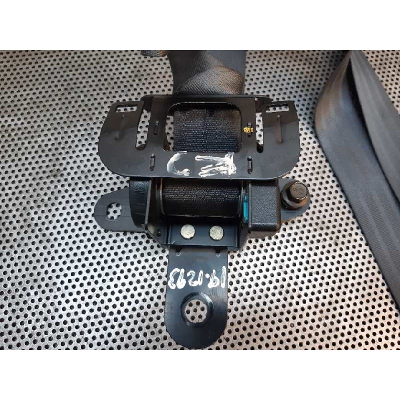 Recambio de cinturon seguridad trasero central para kia sportage lx 4x4 referencia OEM IAM 4
