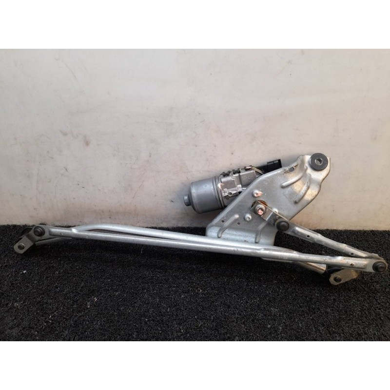 Recambio de motor limpia delantero para dacia duster ambiance 4x4 referencia OEM IAM 0390241544 - Blanco 4