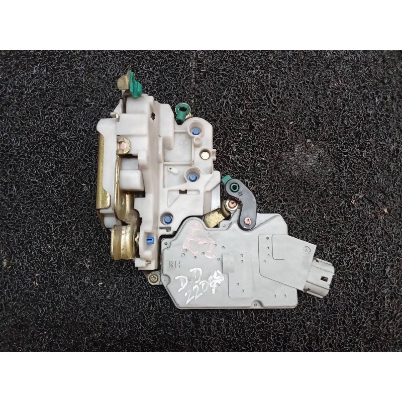Recambio de cerradura puerta delantera derecha para nissan primera berlina (p11) elegance referencia OEM IAM 3