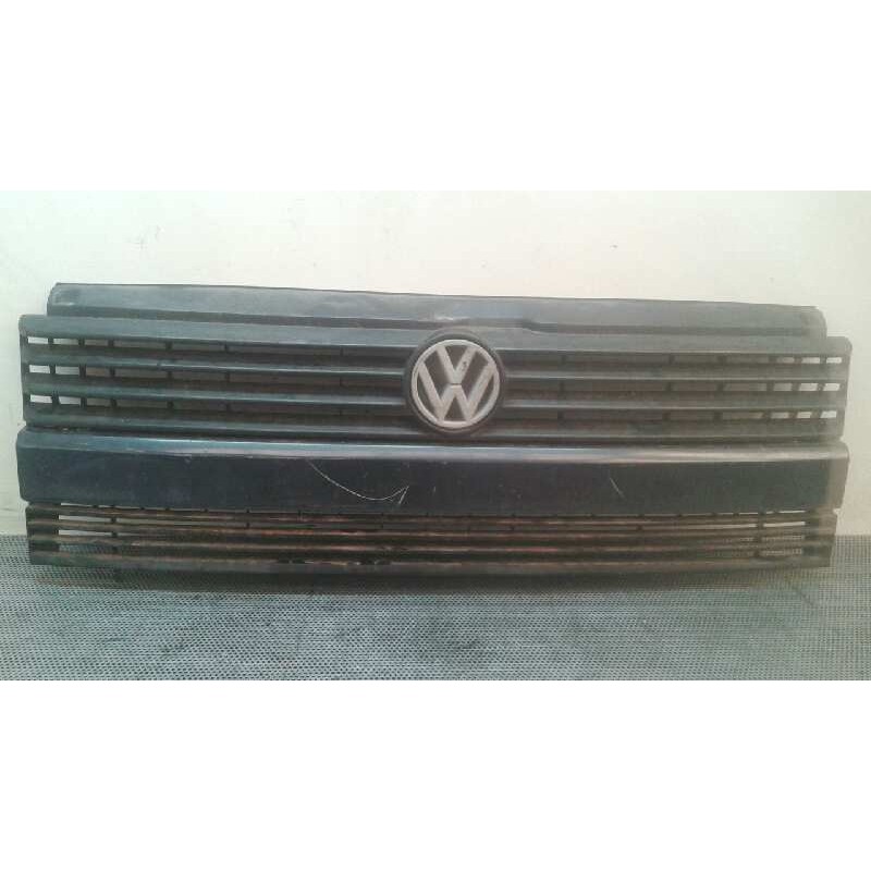 Recambio de rejilla delantera para volkswagen caravelle 2.4d referencia OEM IAM 4
