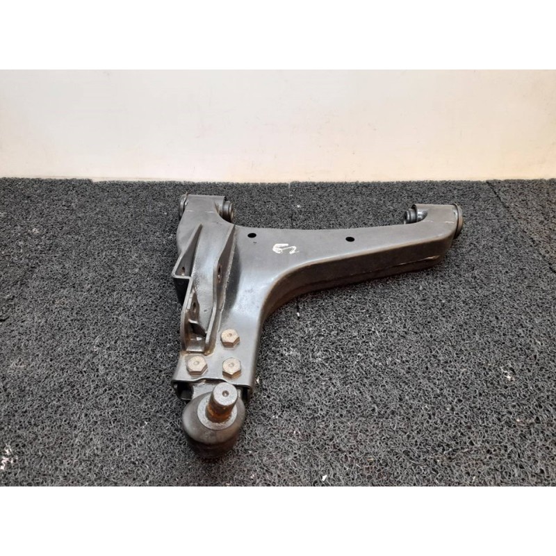 Recambio de brazo suspension inferior delantero derecho para ssangyong rodius xdi referencia OEM IAM   