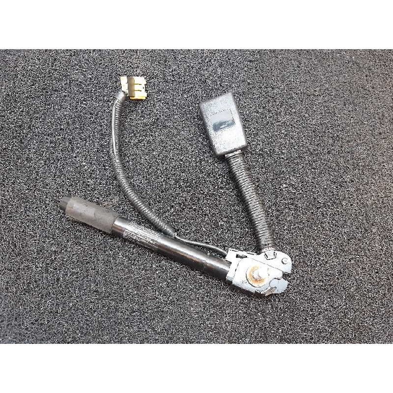 Recambio de pretensor airbag izquierdo para kia sportage lx 4x4 referencia OEM IAM 3