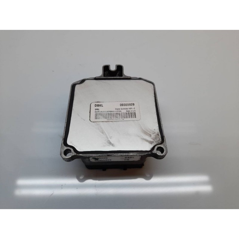 Recambio de centralita motor uce para opel astra g caravan comfort referencia OEM IAM 09355929 2