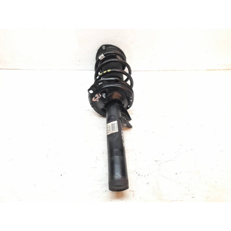 Recambio de amortiguador delantero derecho para audi a3 sportback (8va) attraction referencia OEM IAM 5Q0413023CP  