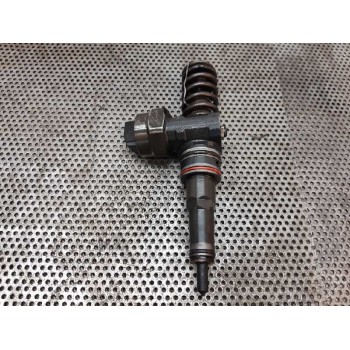 INYECTOR 0414720015 038130073J BOSCH