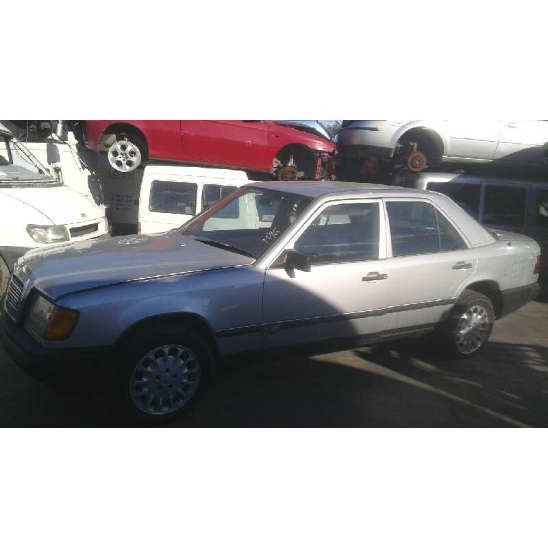 mercedes-benz clase e (w124) berlina del año 1989