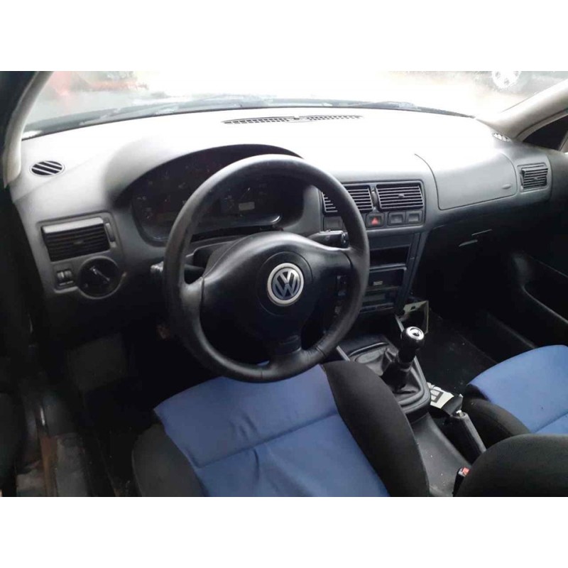 volkswagen golf iv berlina (1j1) del año 2001