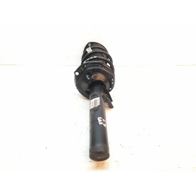 Recambio de amortiguador delantero izquierdo para audi a3 sportback (8va) attraction referencia OEM IAM 5Q0413023CP  