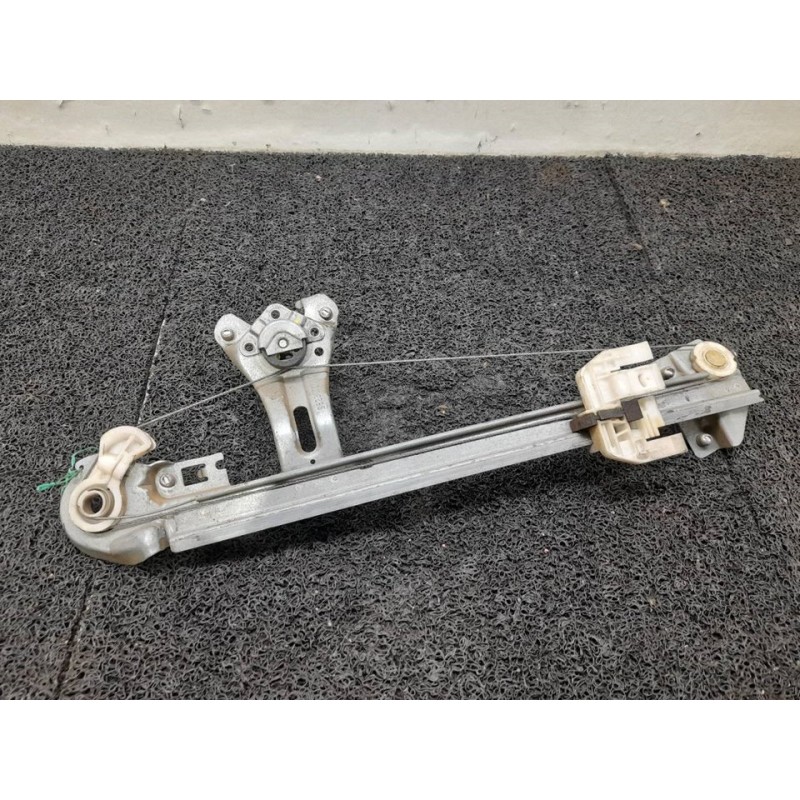 Recambio de elevalunas trasero izquierdo para peugeot 206 berlina 1.4 hdi referencia OEM IAM   