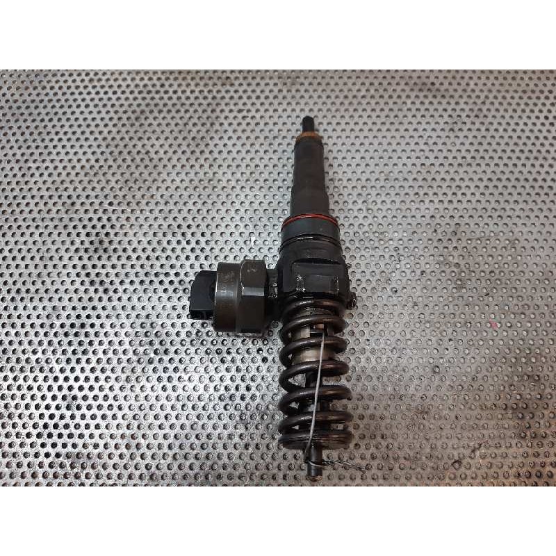 Recambio de inyector para volkswagen golf iv berlina (1j1) conceptline referencia OEM IAM 0414720015 038130073J BOSCH - Negro 2
