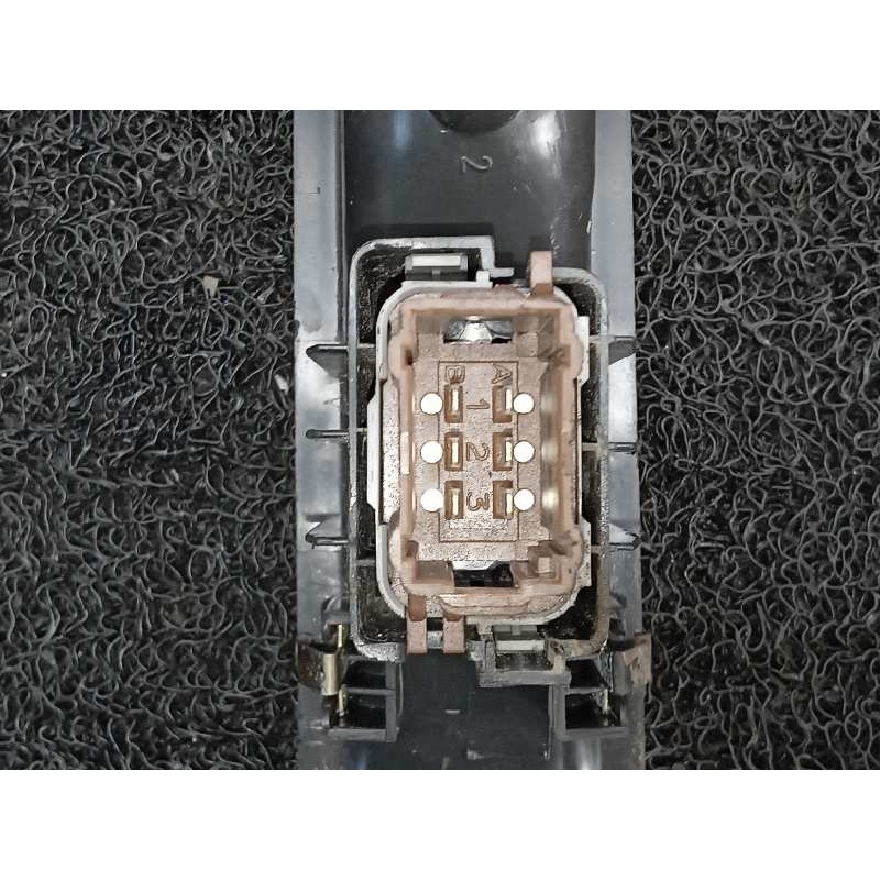 Recambio de mando elevalunas trasero izquierdo para renault espace iv (jk0) grand espace dynamique referencia OEM IAM 2
