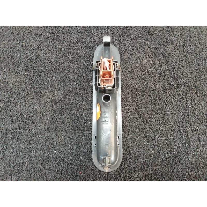 Recambio de mando elevalunas trasero izquierdo para renault espace iv (jk0) grand espace dynamique referencia OEM IAM 3