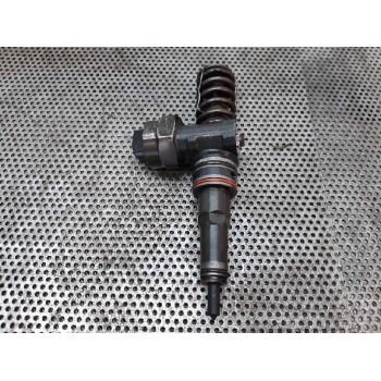 INYECTOR 0414720015 038130073J BOSCH