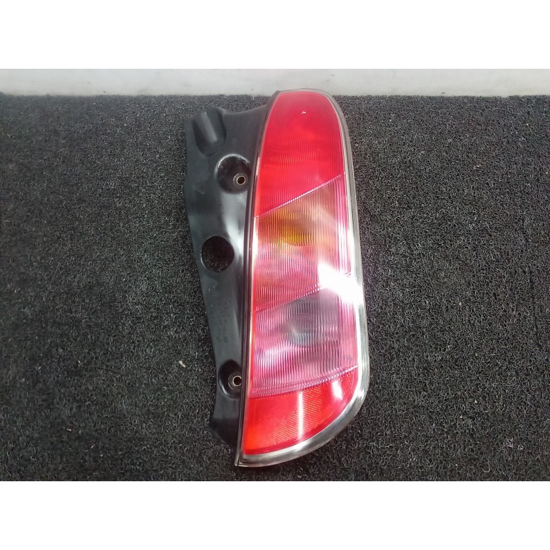 Recambio de piloto trasero derecho para lancia ypsilon (101) 1.4 16v oro (10.2006) referencia OEM IAM   